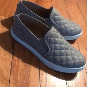 Steve Madden slip on shoes